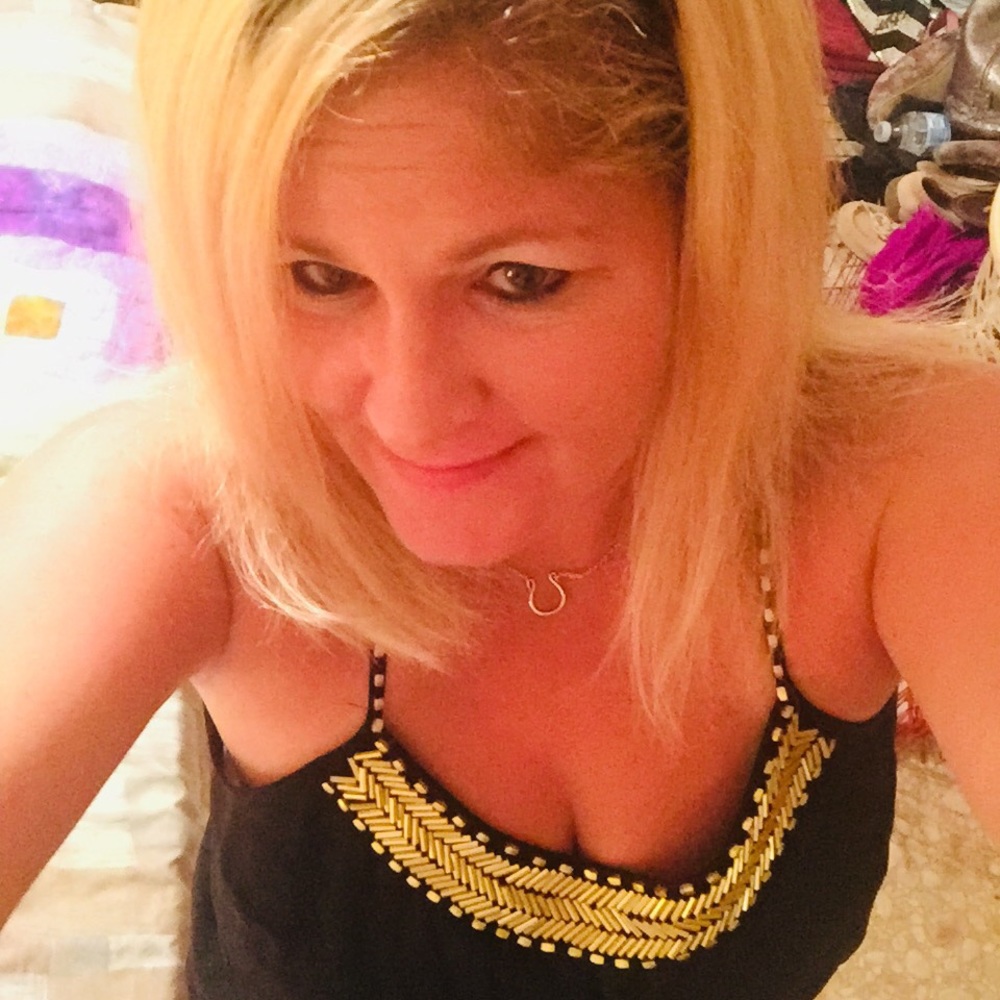 Meet your Posher, Wendy